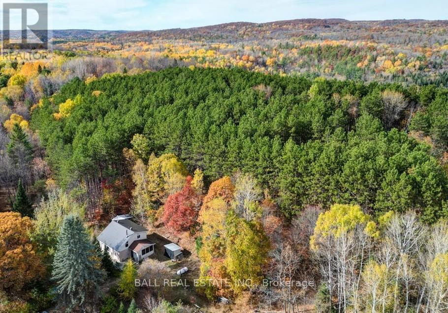 463 Quarry Rd, Bancroft, ON K0L 1C0
