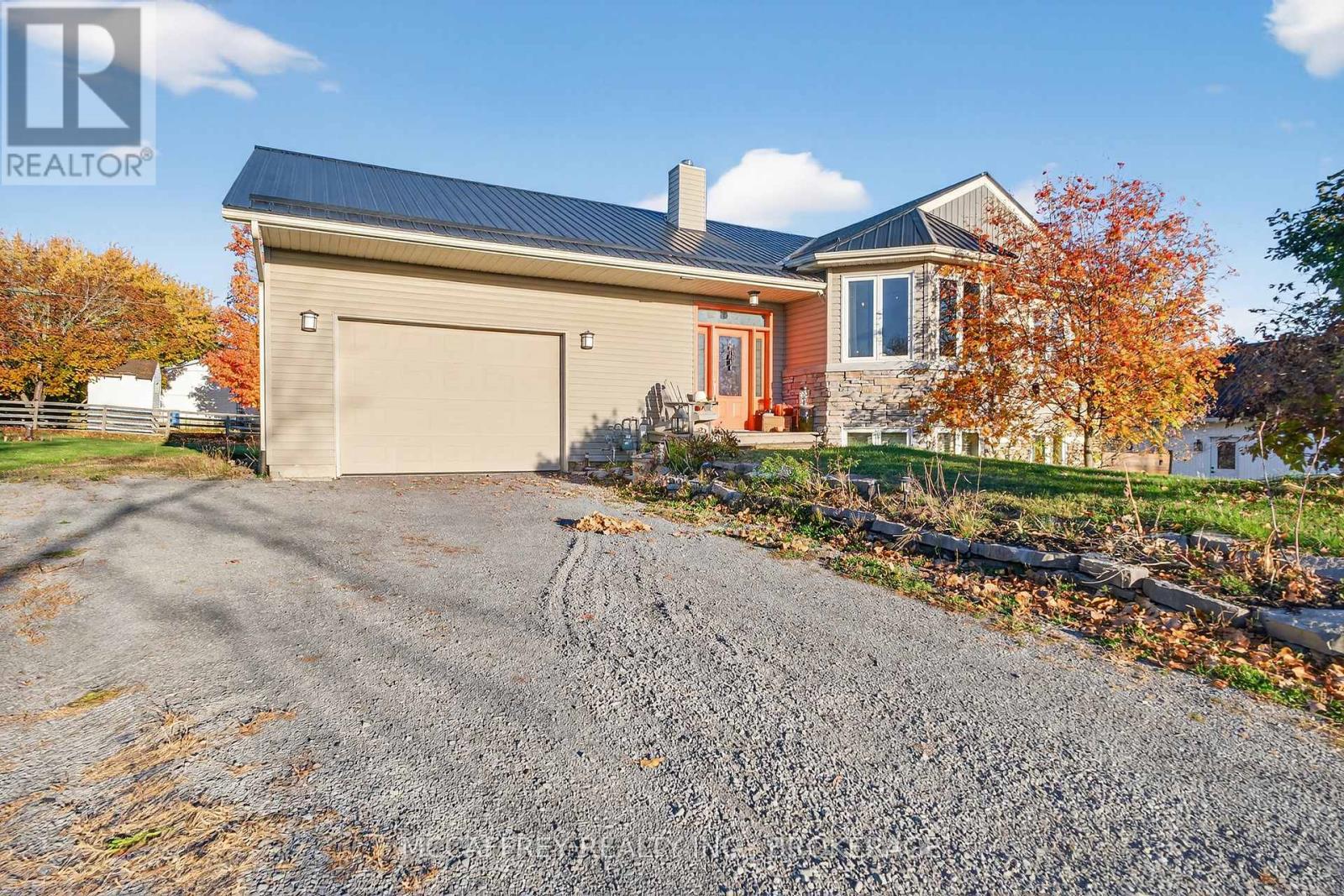 45 Huron St, Greater Napanee, ON K7R 3L2