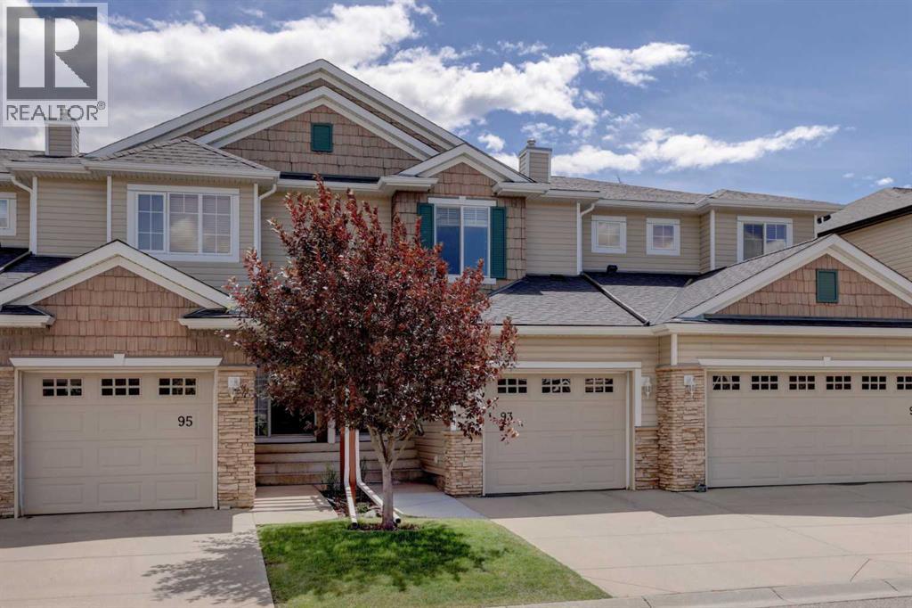 93 Royal Birch Mt NW, Calgary, AB T3G 5W8