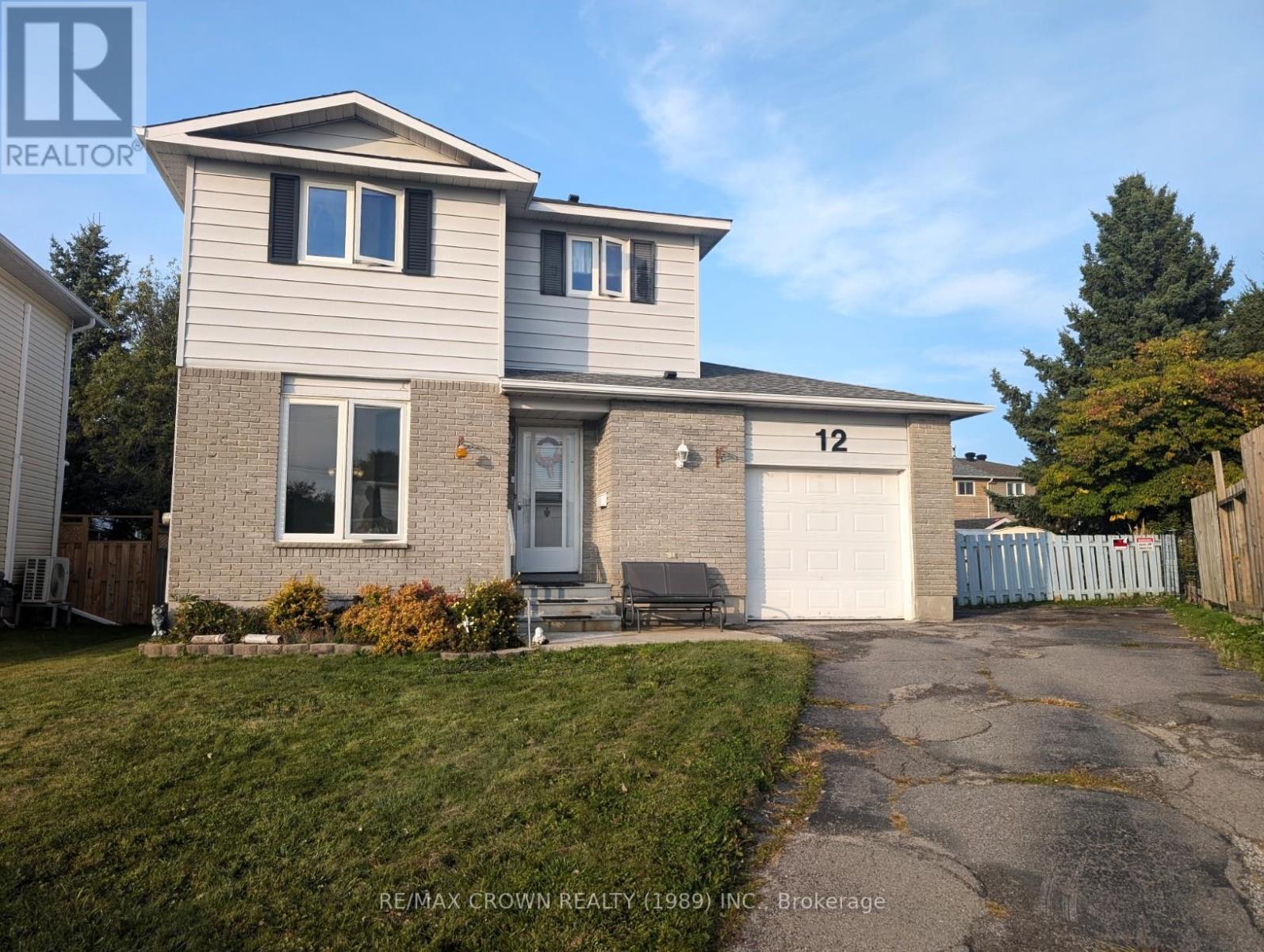 12 Cypress Ct, North Bay, ON P1B 9H1