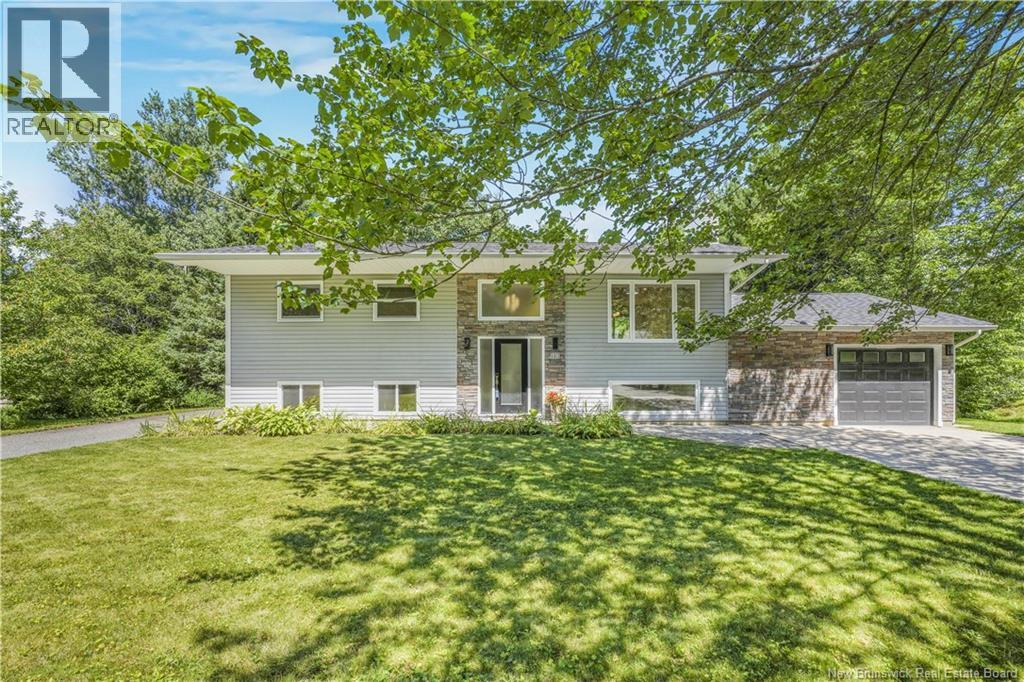 19 Day St, Fredericton, NB E3B 7E1