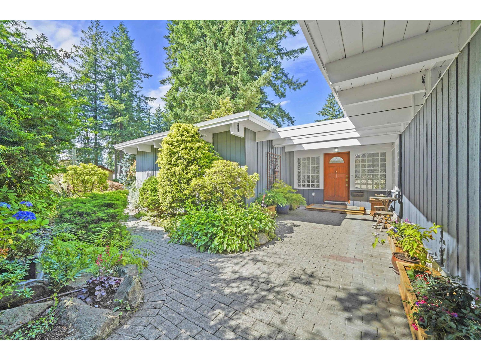 6598 Albion Way, Delta, BC V4E 1J2