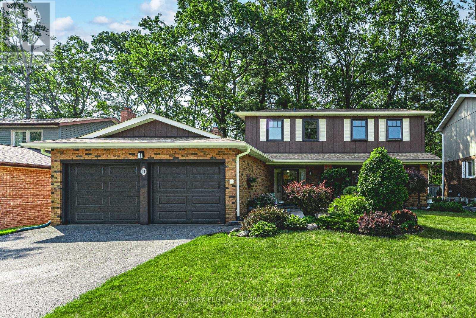 19 Oakridge Dr, Barrie Sunnidale, ON L4N 5N6