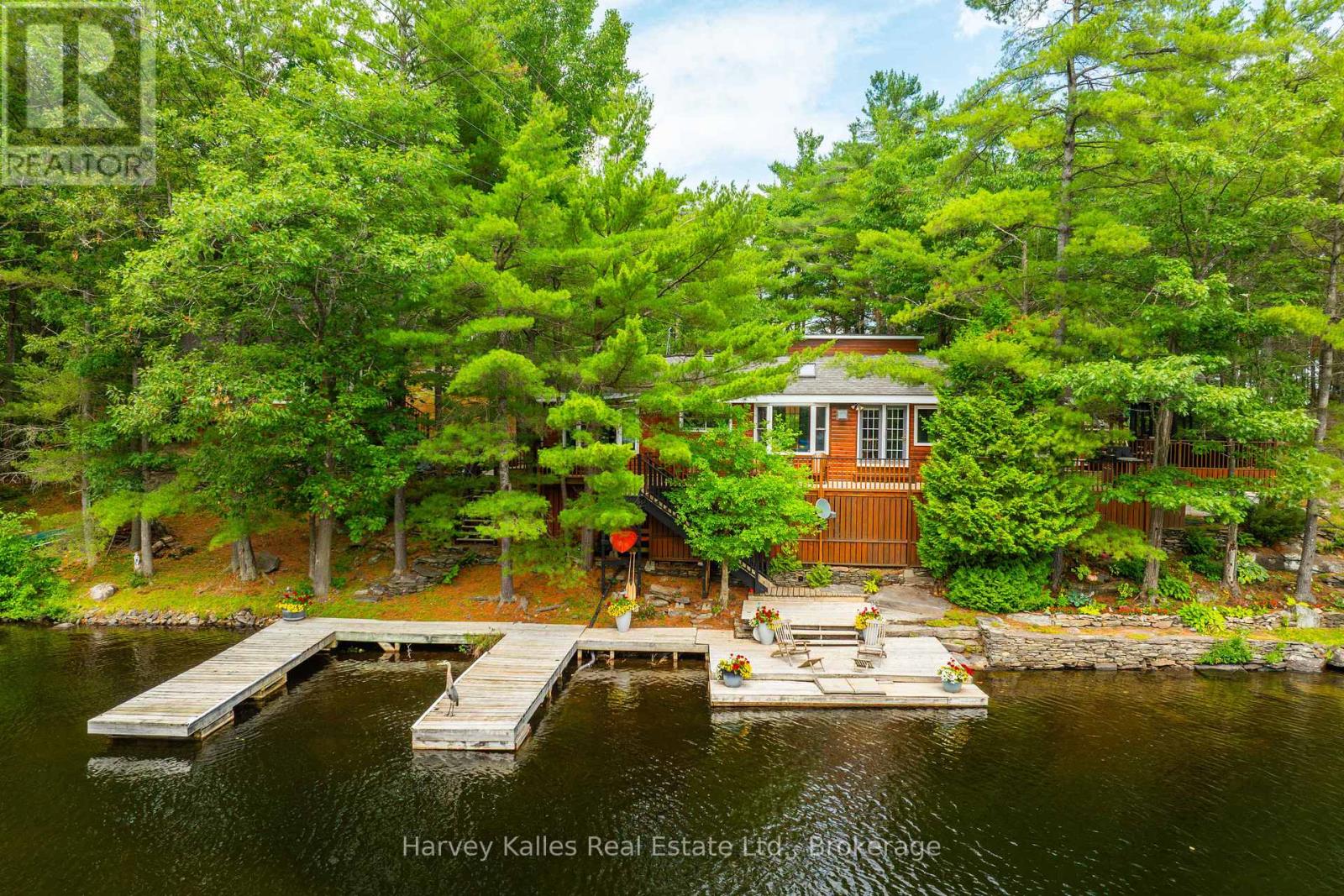 1078 Mckenzie Rd, Muskoka Lakes, ON P1P 1R2