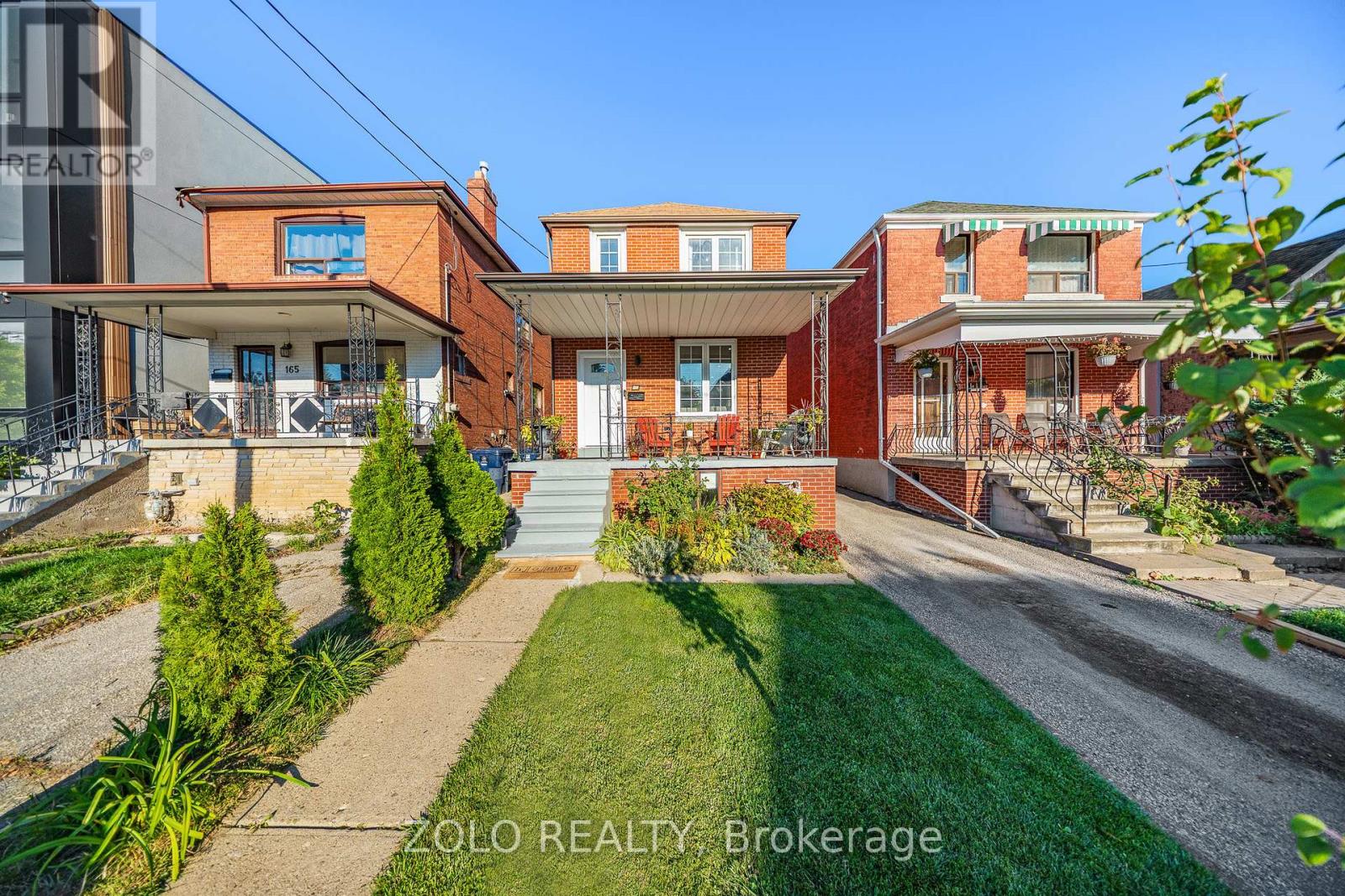 163 Cedric Ave, Toronto, ON M6C 3X7