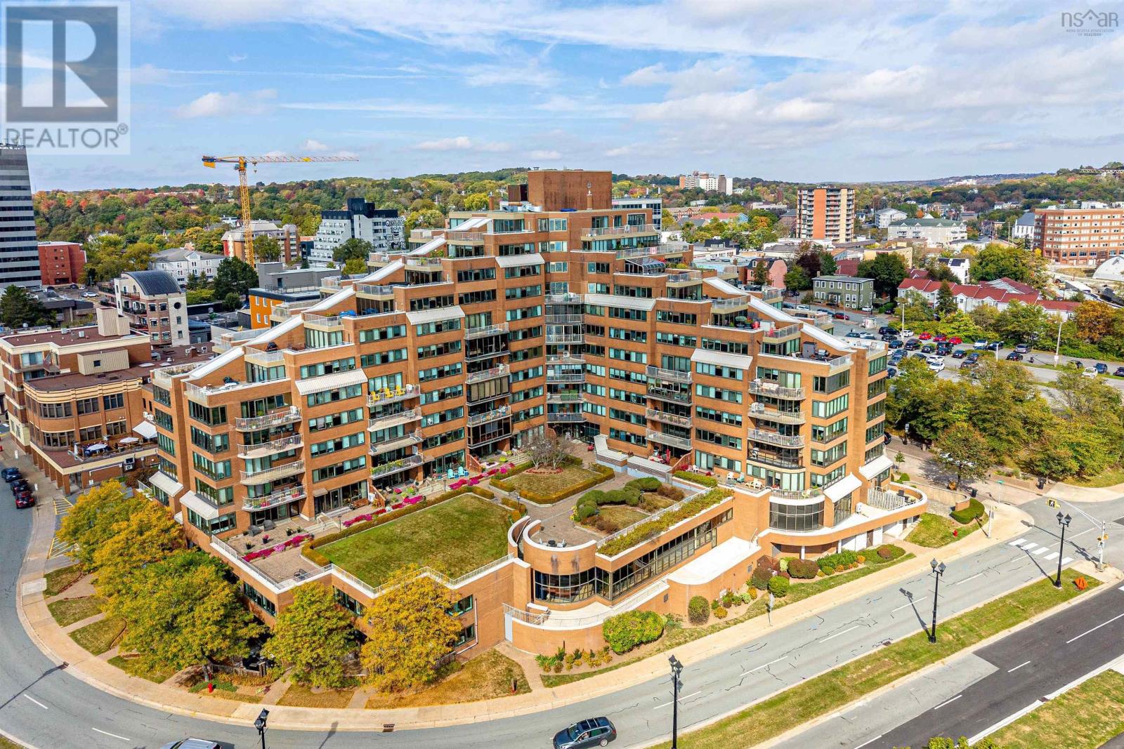 1 Prince St Ph2 St, Dartmouth, NS B2Y 4L3