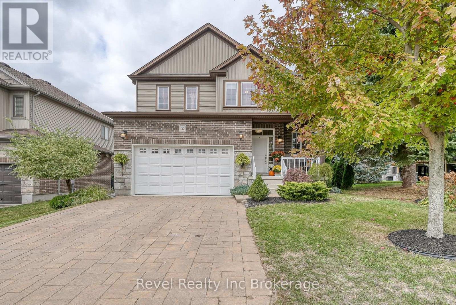 2 Brookfield Ct, Ingersoll, ON N5C 0C4