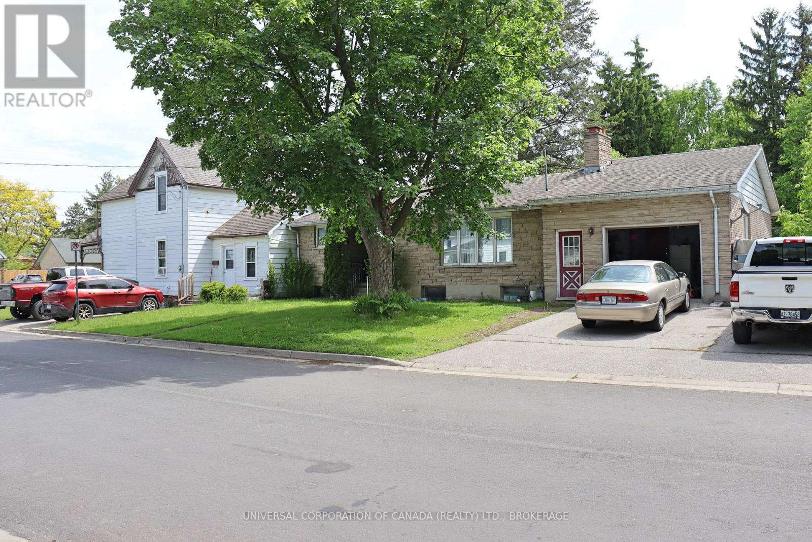 124 Sydenham St W, Aylmer, ON N5H 1M7