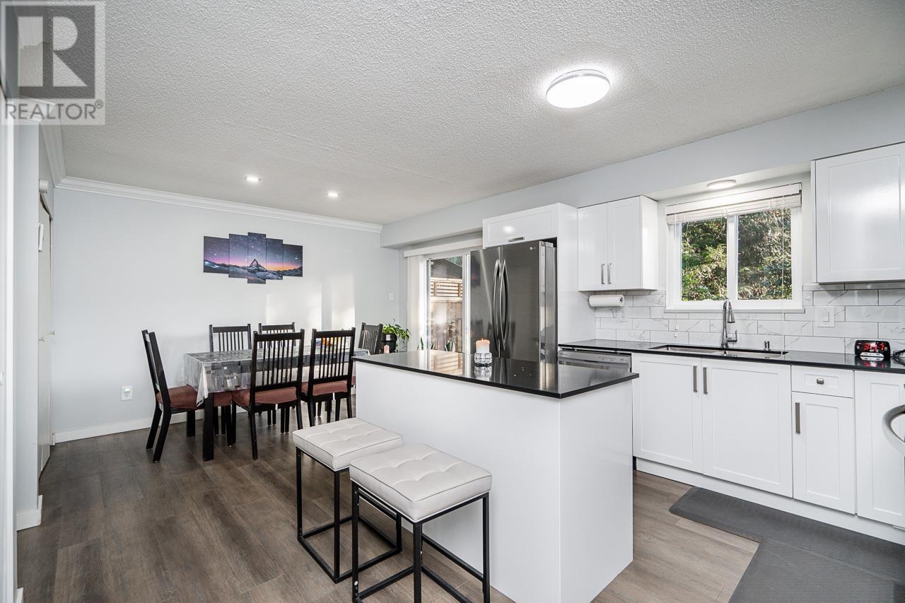 1648 St Albert Ave, Port Coquitlam, BC V3B 5E7