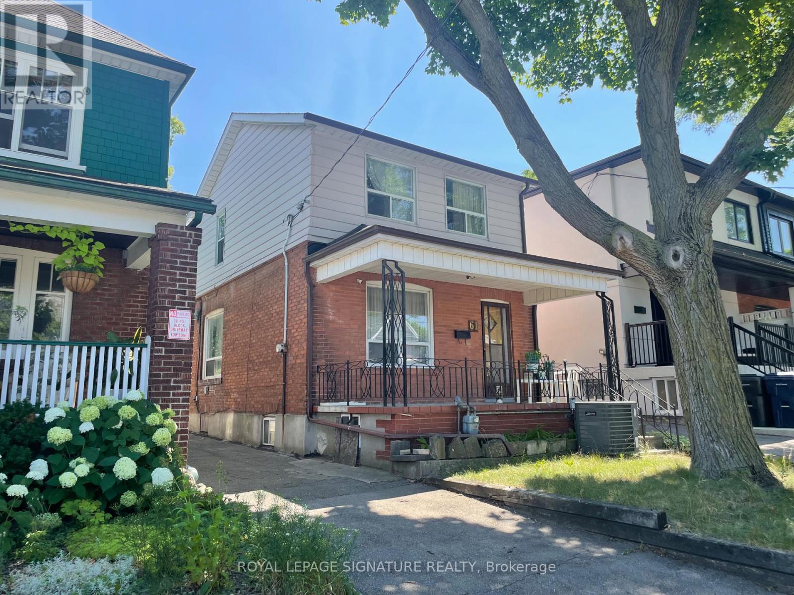 61 Belvidere Ave, Toronto, ON M6C 1P8