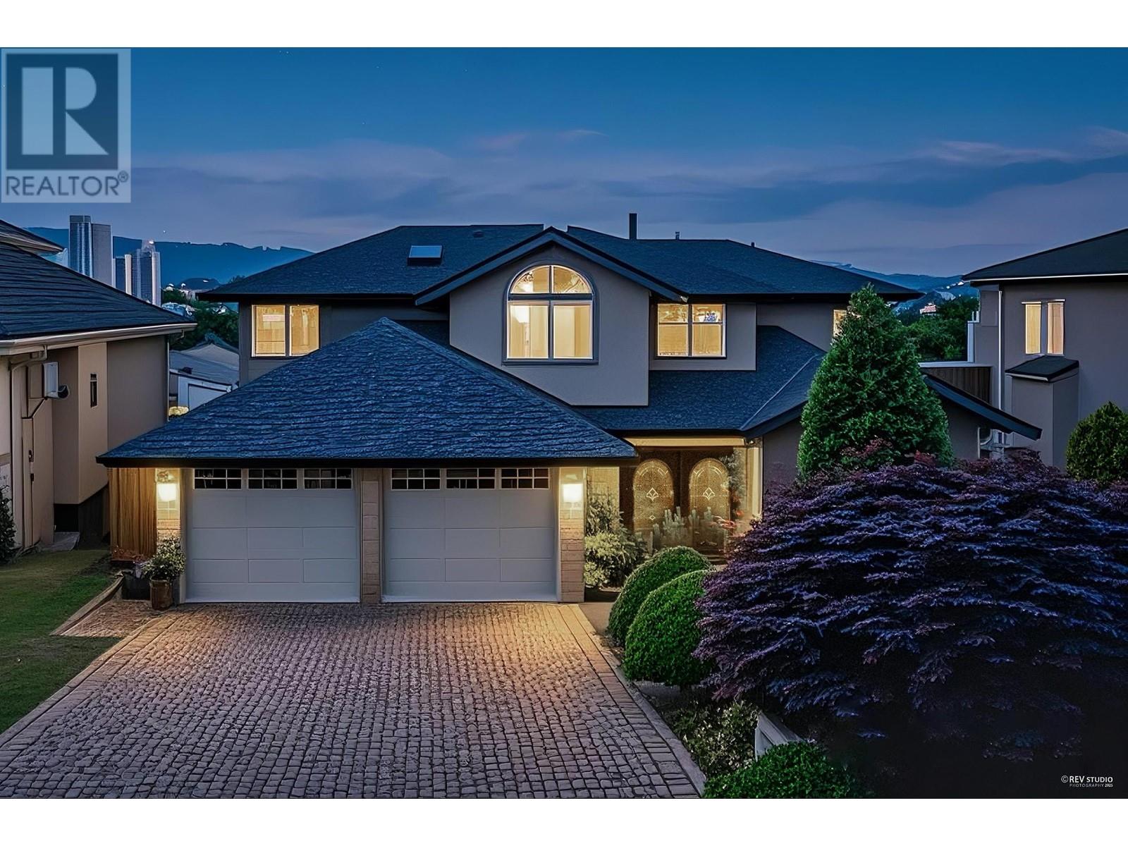 7548 Sequoia Rd, Burnaby, BC V3N 4W9