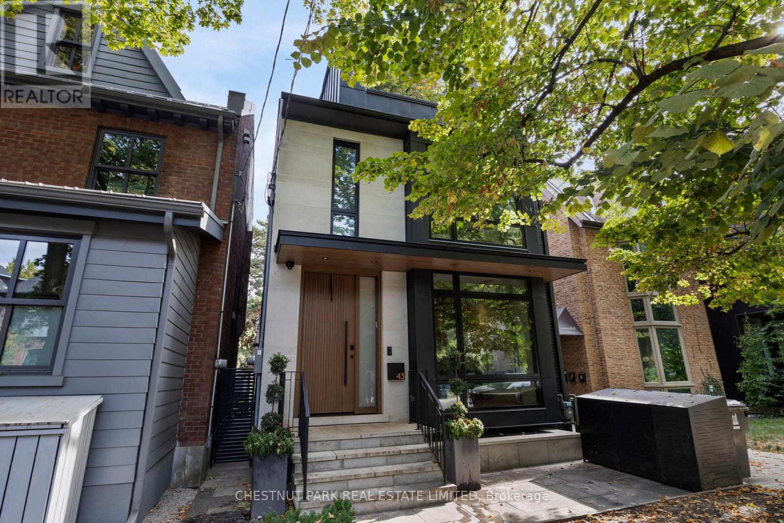 43 Summerhill Ave, Toronto, ON M4T 1A9