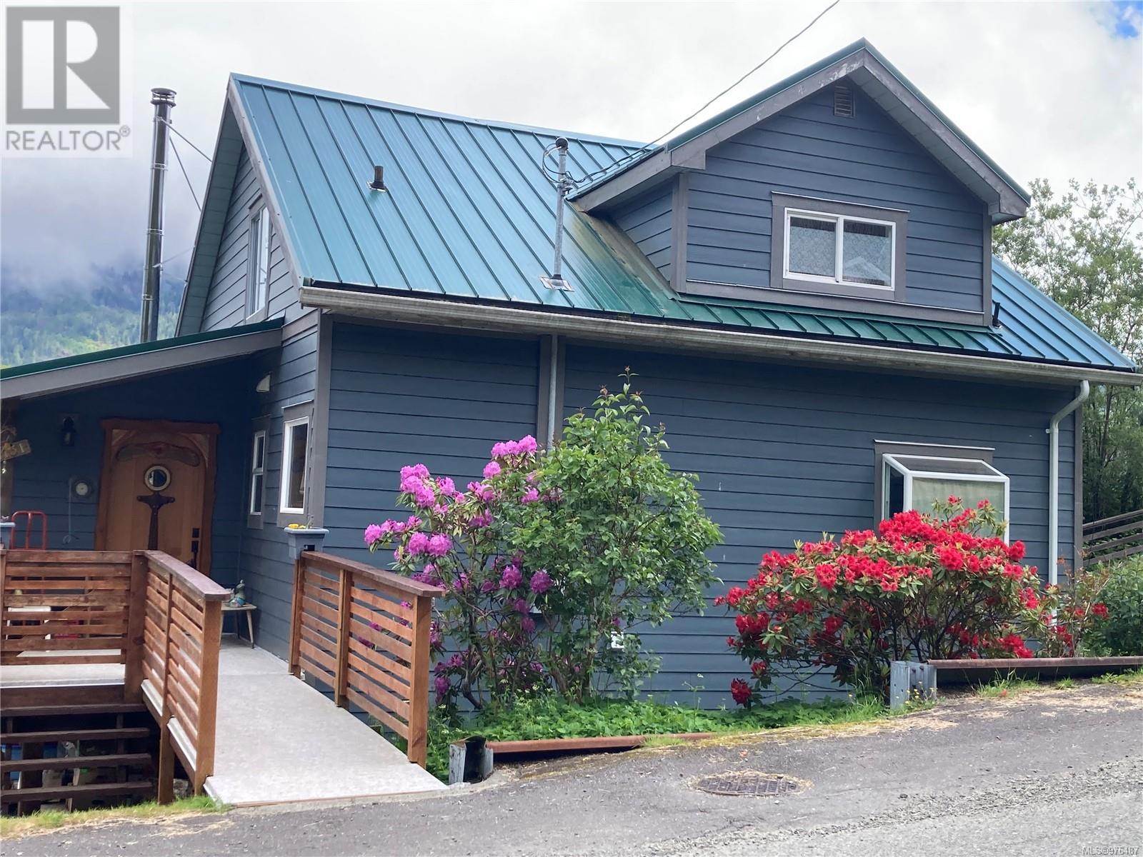 1131 Tipperary Pk Park, Tahsis, BC V0P 1X0
