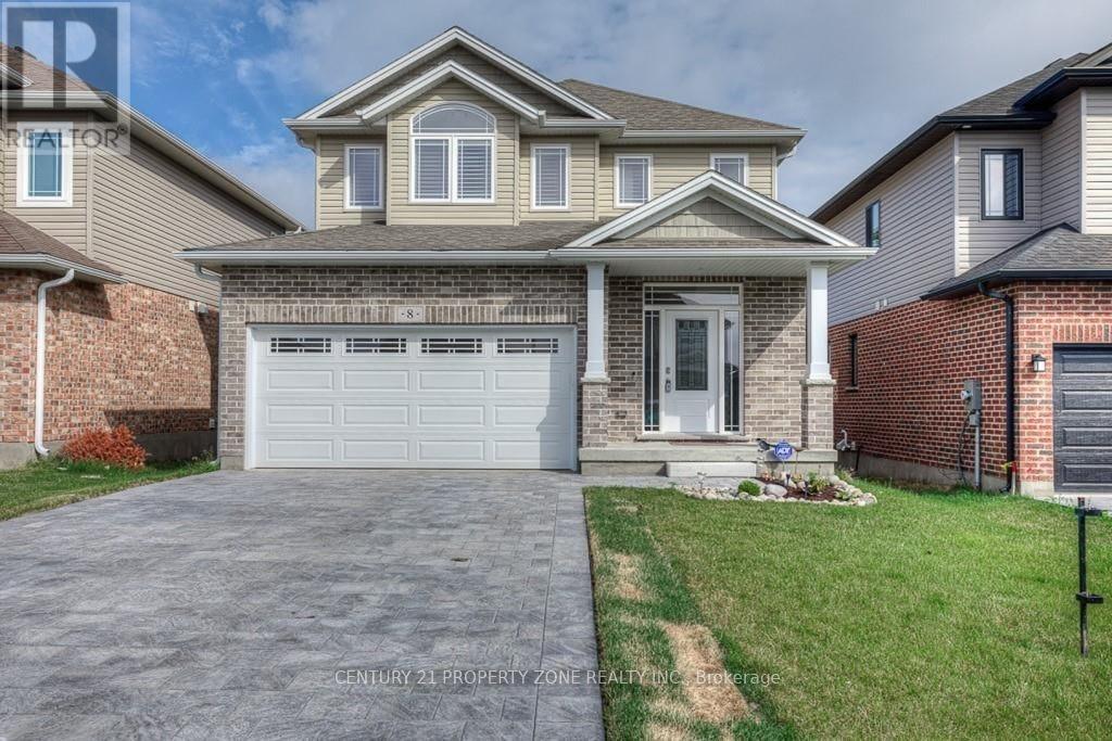 8 Chamberlain Ave, Ingersoll, ON N5C 0B3