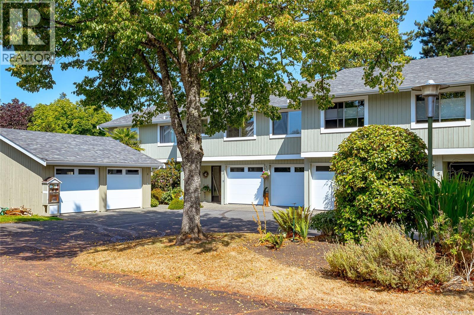 2020 White Birch Rd Unit 7 Rd, Sidney, BC V8L 2R1