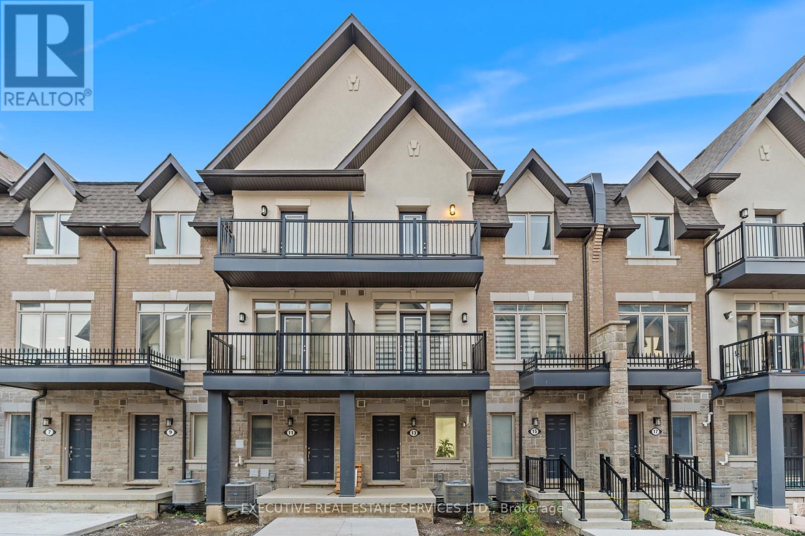 13 Ormand Ter, Caledon, ON L7C 4E5