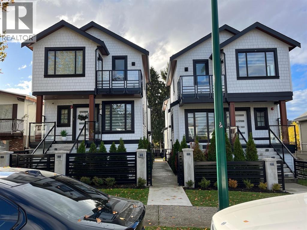 5449 Killarney St, Vancouver, BC V5R 3W3
