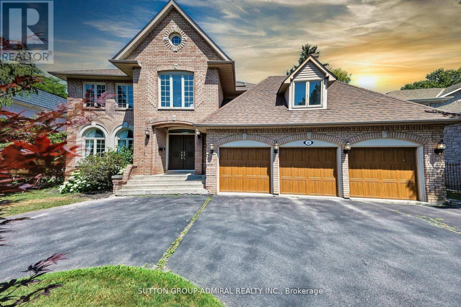 48 Berkindale Dr, Toronto, ON M2L 1Z8
