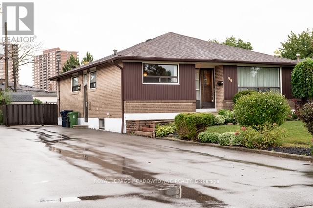99 Silverstone Dr, Toronto Mount Olive-silverstone-jamestown, ON M9V 3G6