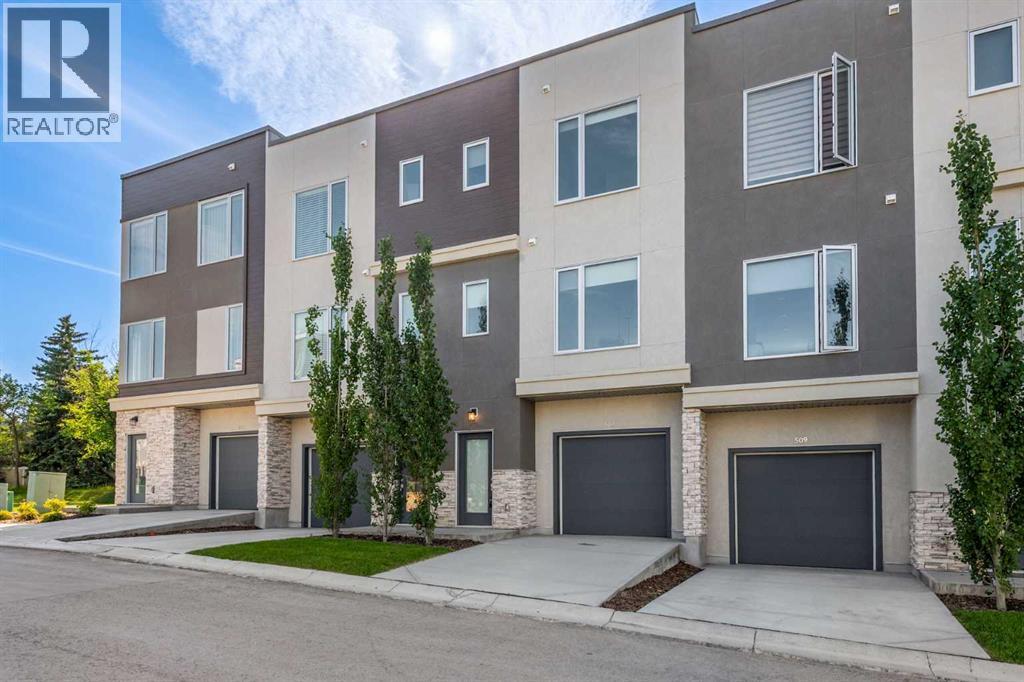 507 Shawnee Sq SW, Calgary, AB T2Y 0W4