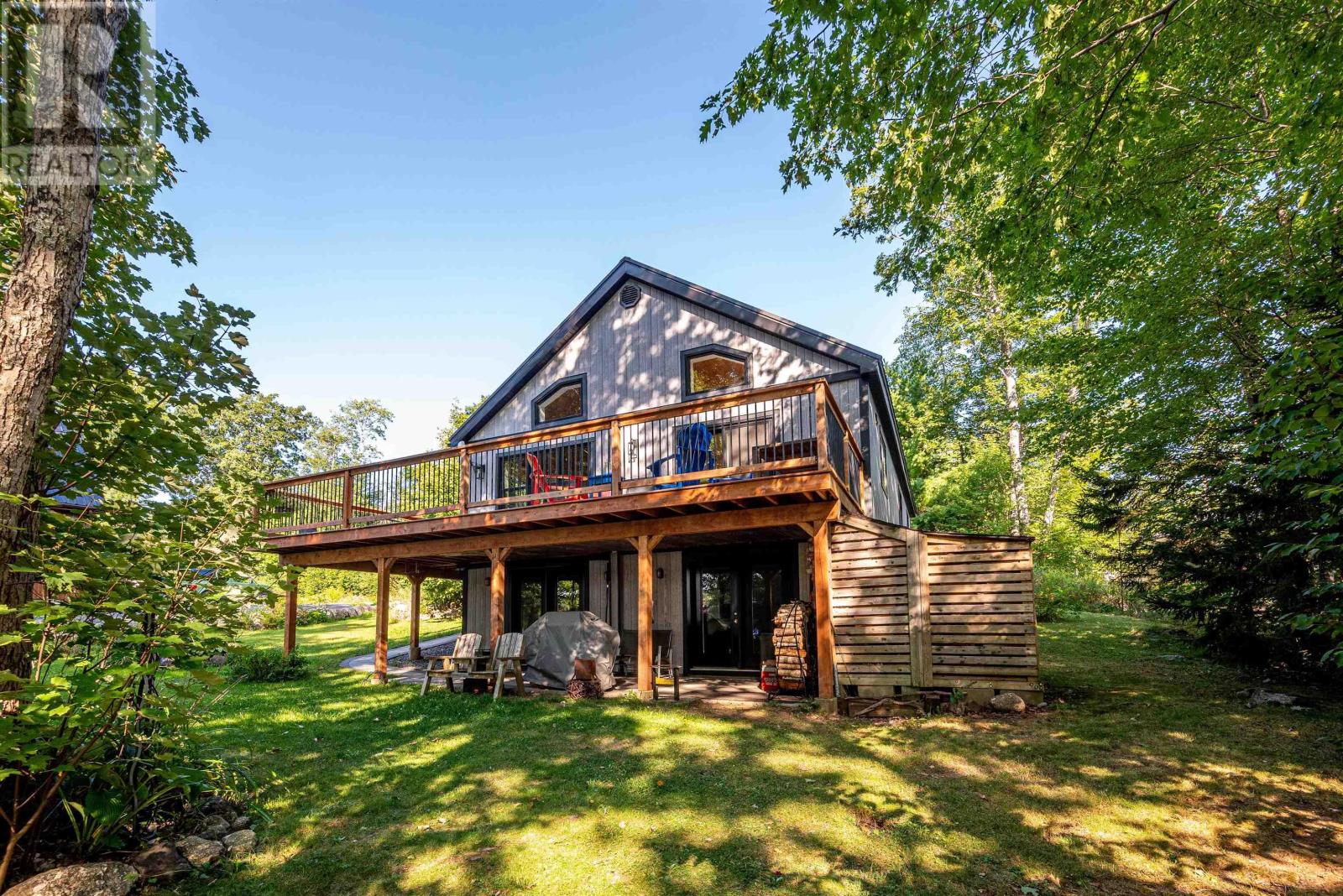 102 Canyon Point Rd, Vaughan, NS B0N 2T0