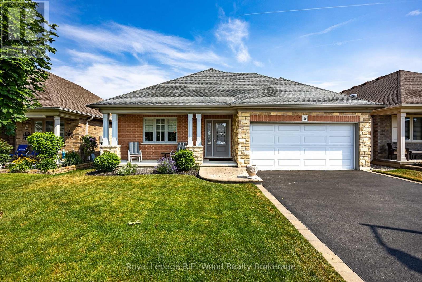 32 Esseltine Dr, Tillsonburg, ON N4G 0C3