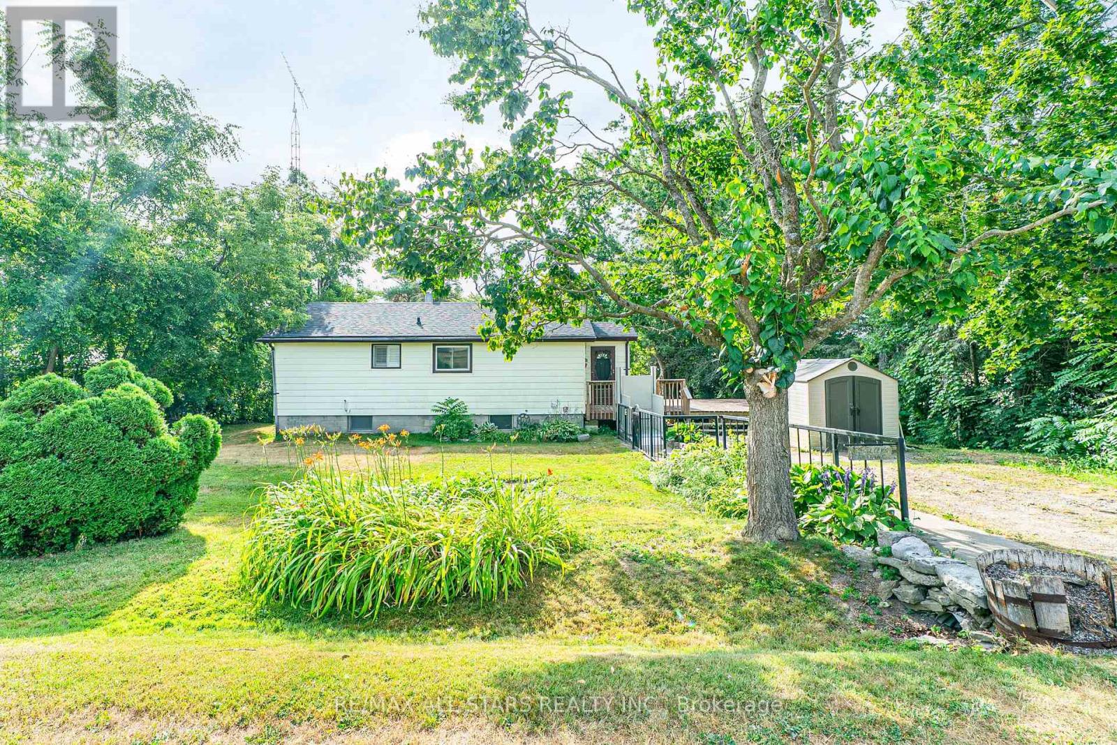 122 Cameron Dr, Kawartha Lakes, ON K0M 1G0