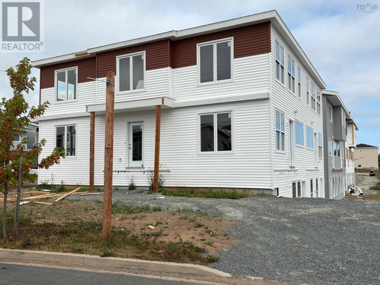 52 Berm St, Herring Cove, NS B3R 0H2