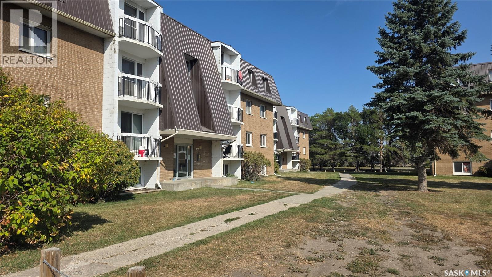 27 Centennial Street Unit 44, Regina, SK S4S 6K7