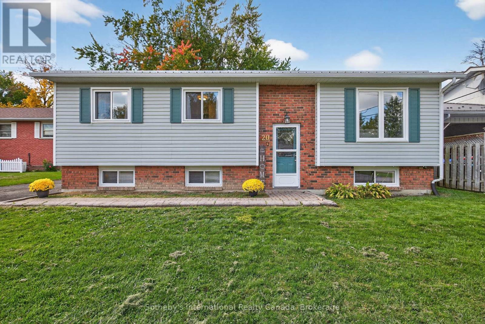 20 Community Centre Dr, Severn, ON L0K 1E0