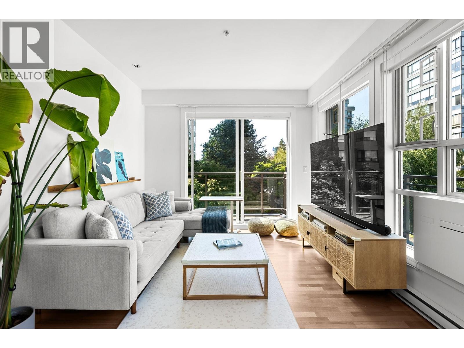 2128 W 40th Avenue Unit 306, Vancouver, BC V6M 1W5