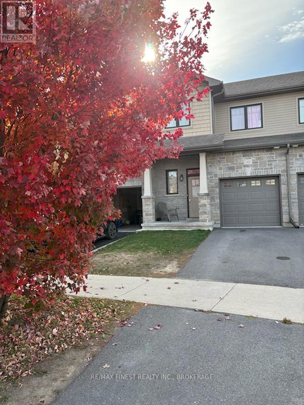 140 Simurda Ct, Loyalist Amherstview, ON K7N 0A8