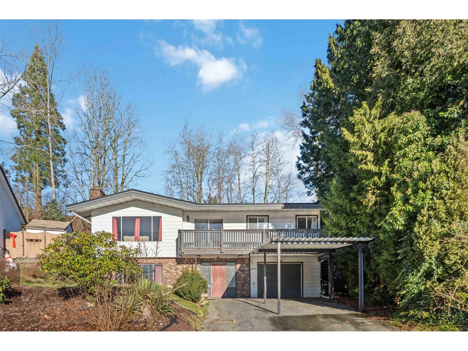 2436 Midas St, Abbotsford, BC V2S 4R3