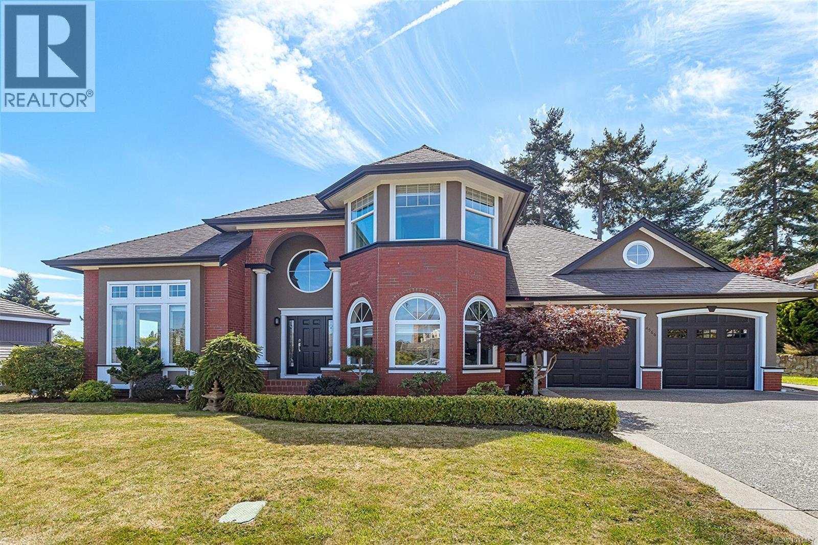 4566 Gordon Point Dr, Saanich, BC V8N 6L3