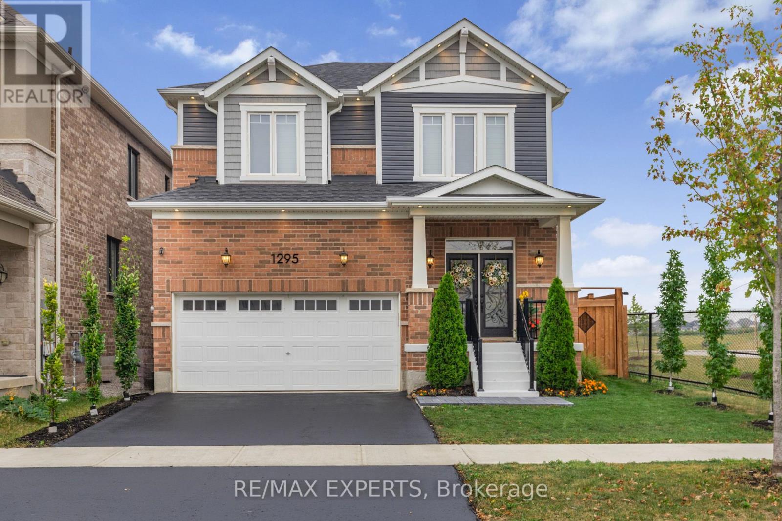 1295 Kovachik Blvd, Milton Walker, ON L9E 1W7