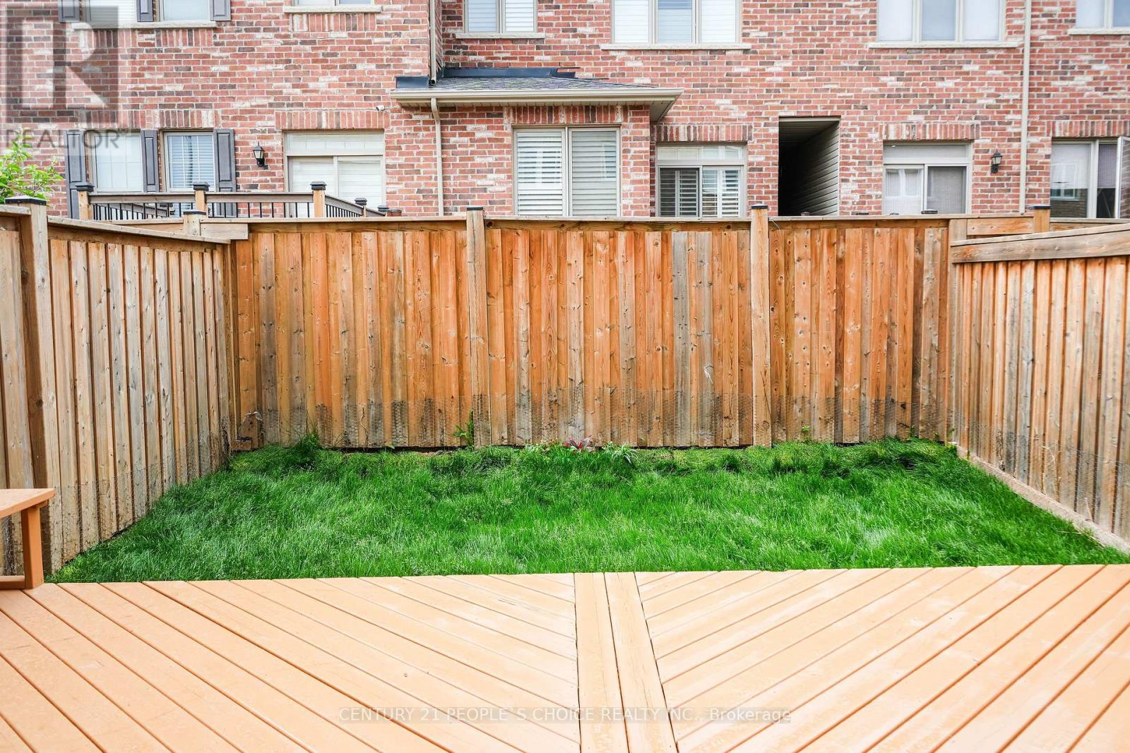 4 Kempsford Cres, Brampton, ON L7A 4M6
