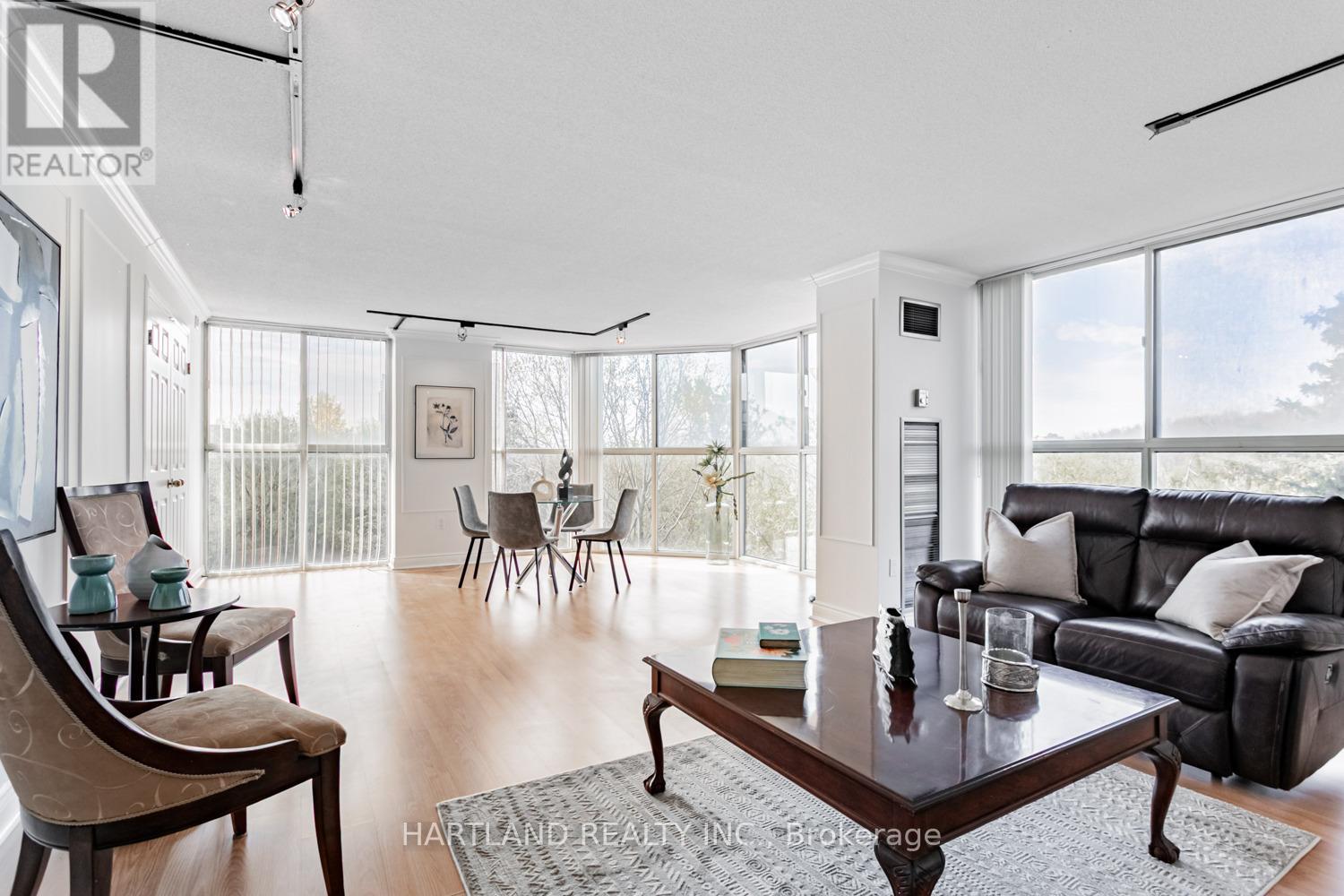 306 600 Rexdale Blvd, Toronto, ON M9W 6T4