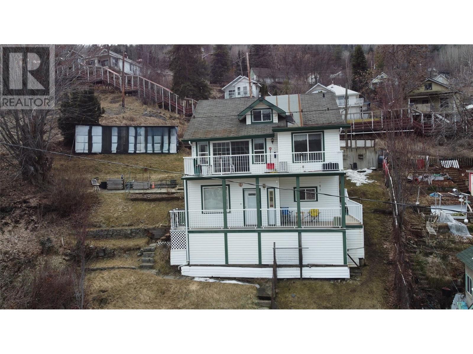 1456 Ash St, Trail, BC V1R 3Y7