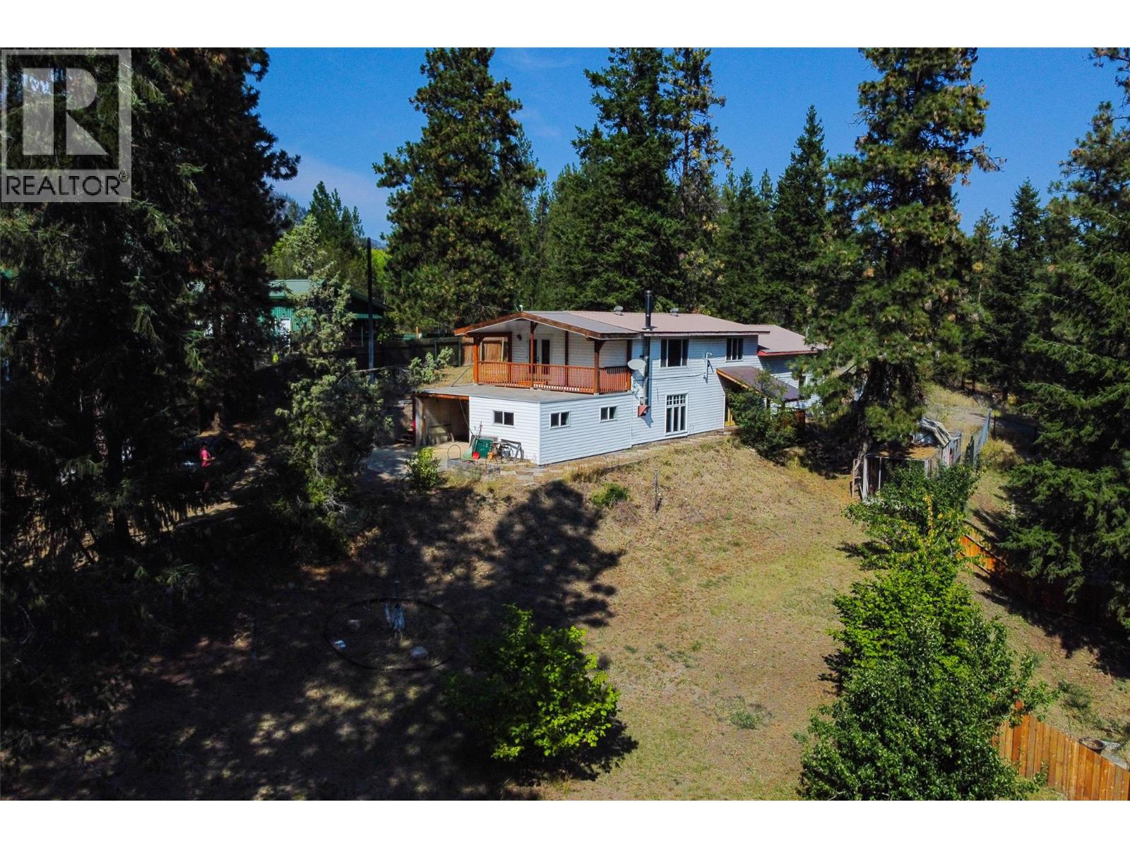 820 Firwood Rd, Kelowna, BC V1Z 3V5