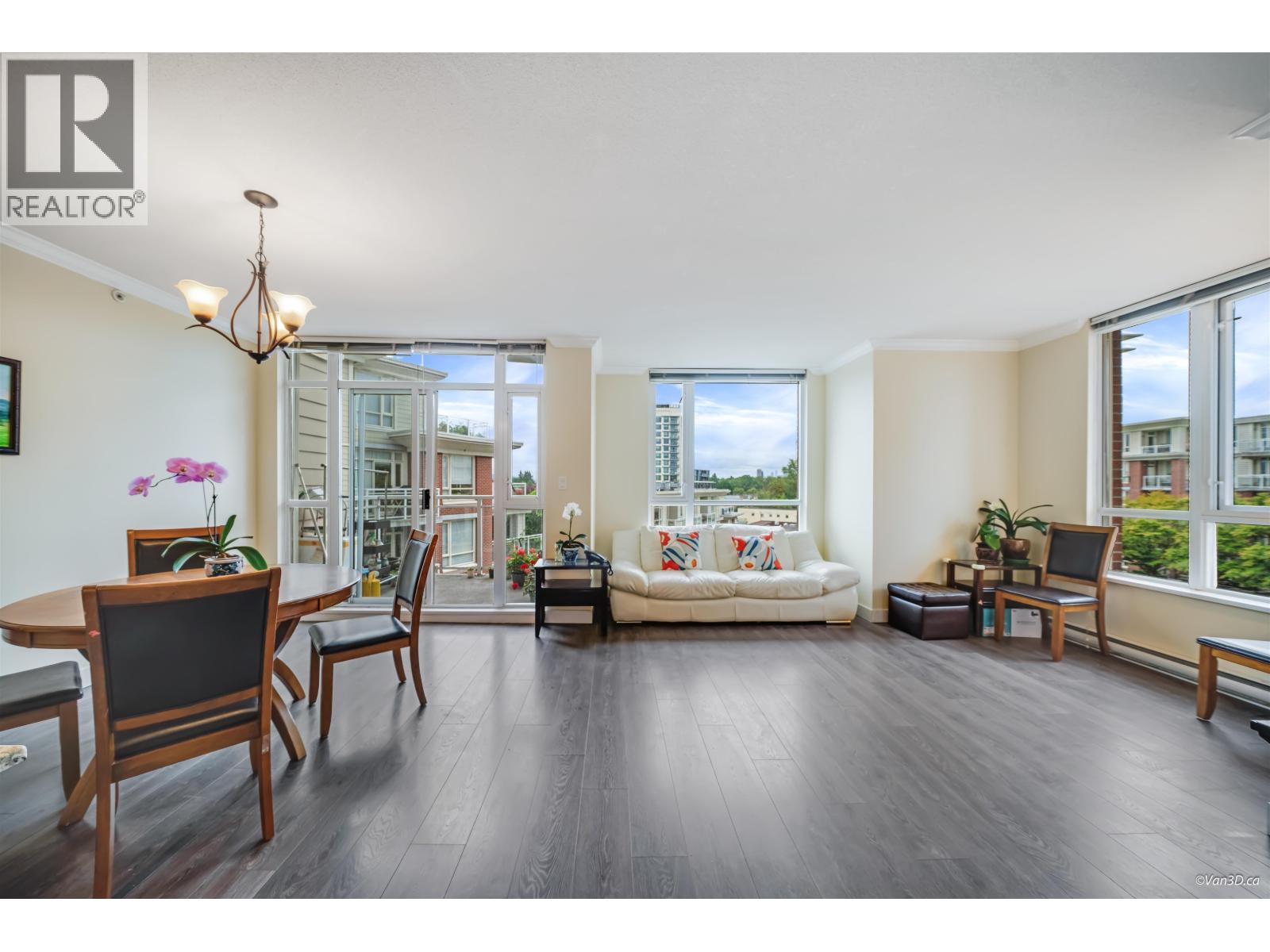4028 Knight Street Unit 603, Vancouver, BC V5N 5Y8