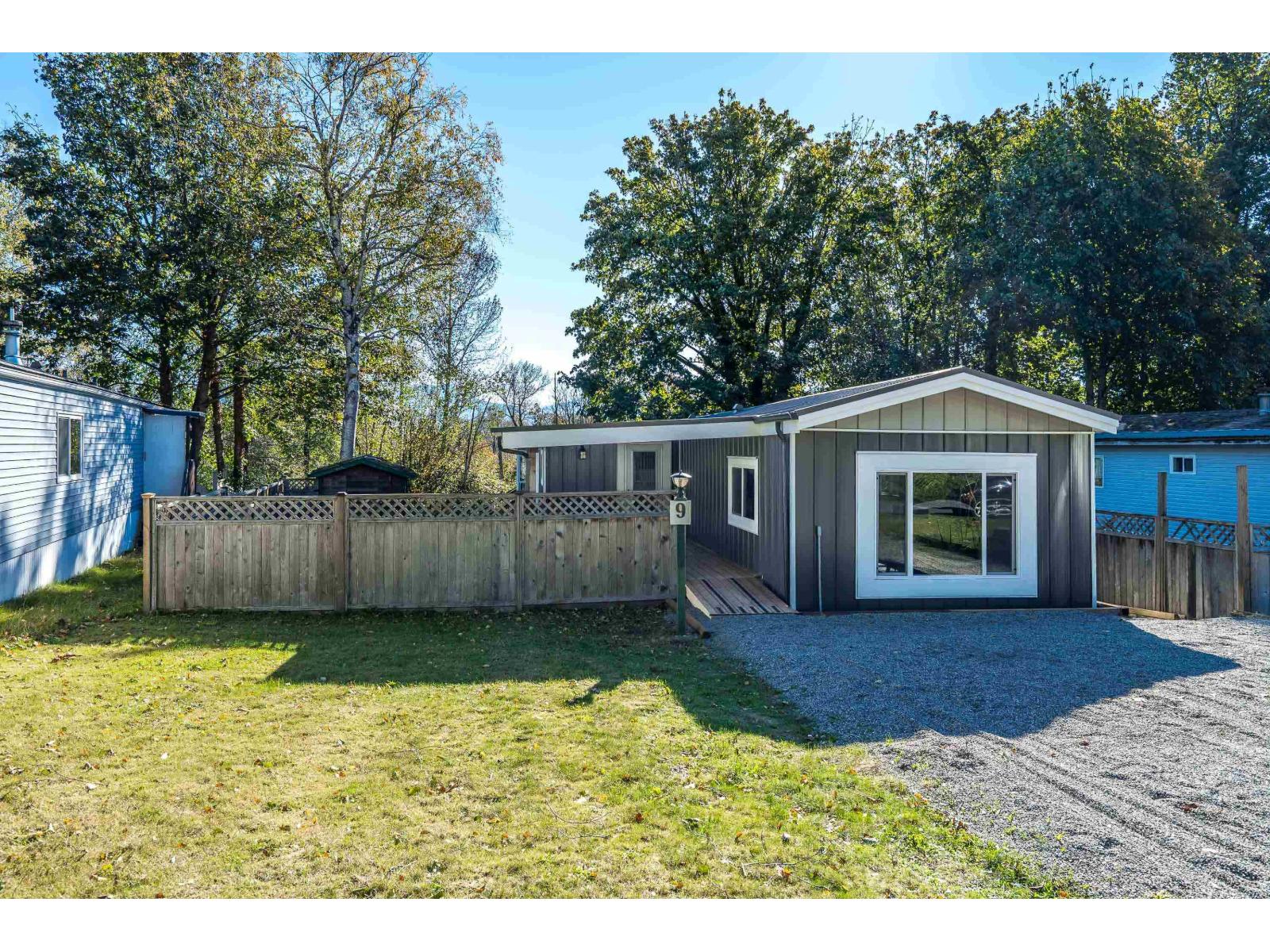 43201 Lougheed Highway Unit 9, Mission, BC V0M 1G0