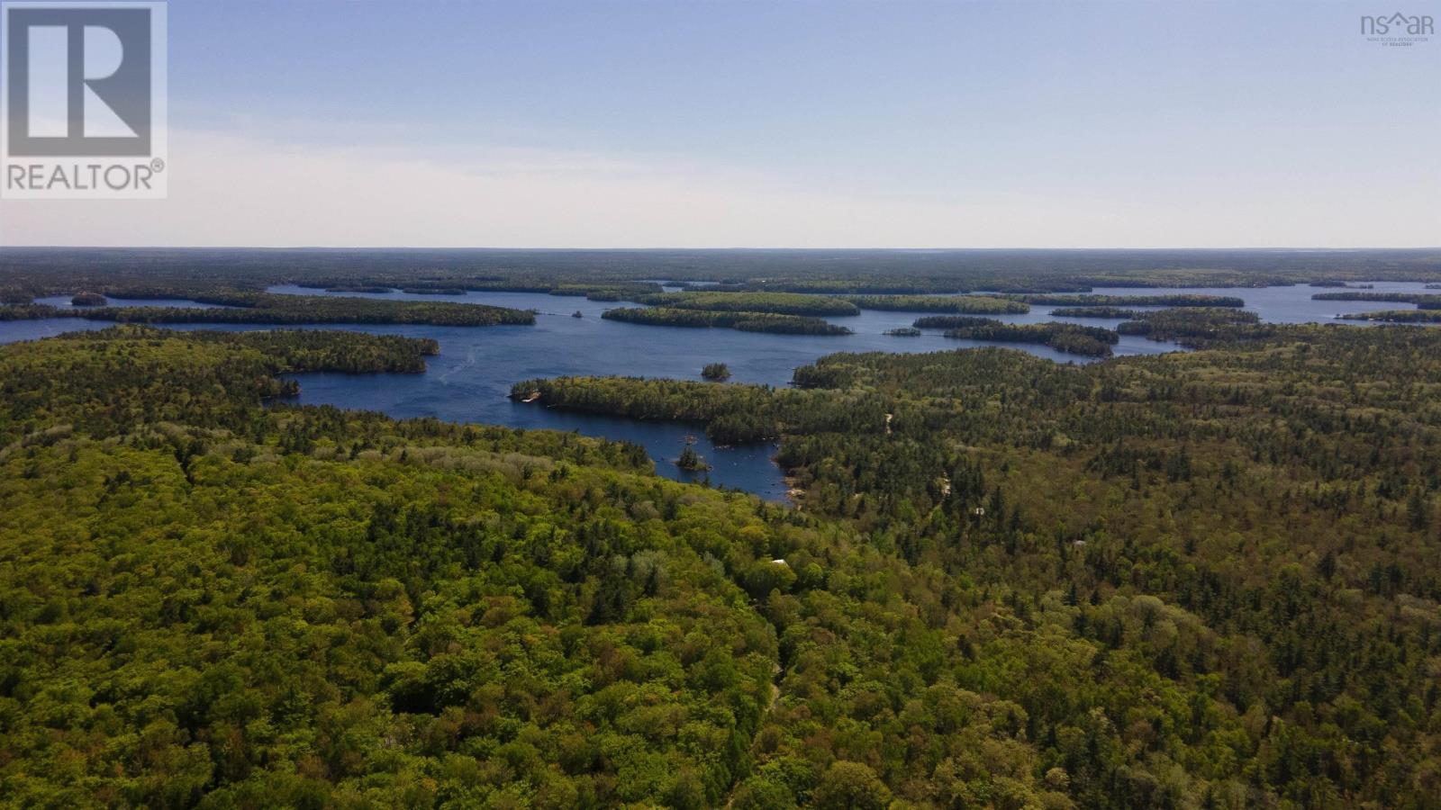 44 Hunts Camp Ln, Labelle, NS B0T 1E0