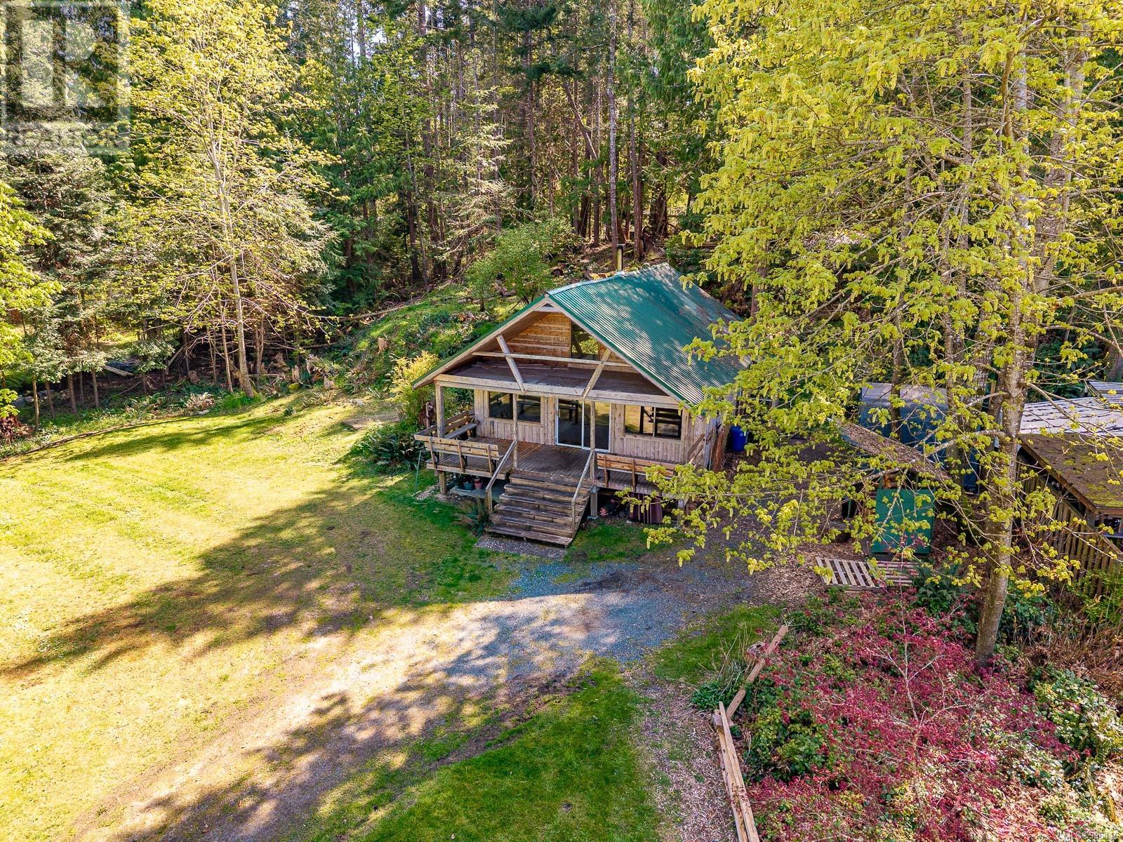 4039 East Rd, Denman Island, BC V0R 1T0