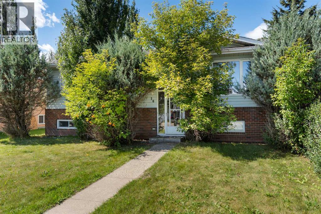 16 Atkinson Cres, Whitecourt, AB T7S 1C5