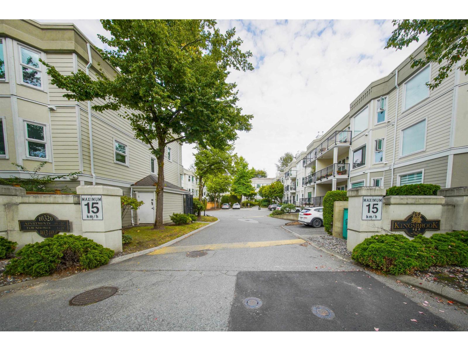 10320 156 Street Unit 205, Surrey, BC V3R 4L8