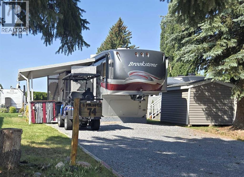74 Carefree Resort, Rural Red Deer County, AB T4G 0K6
