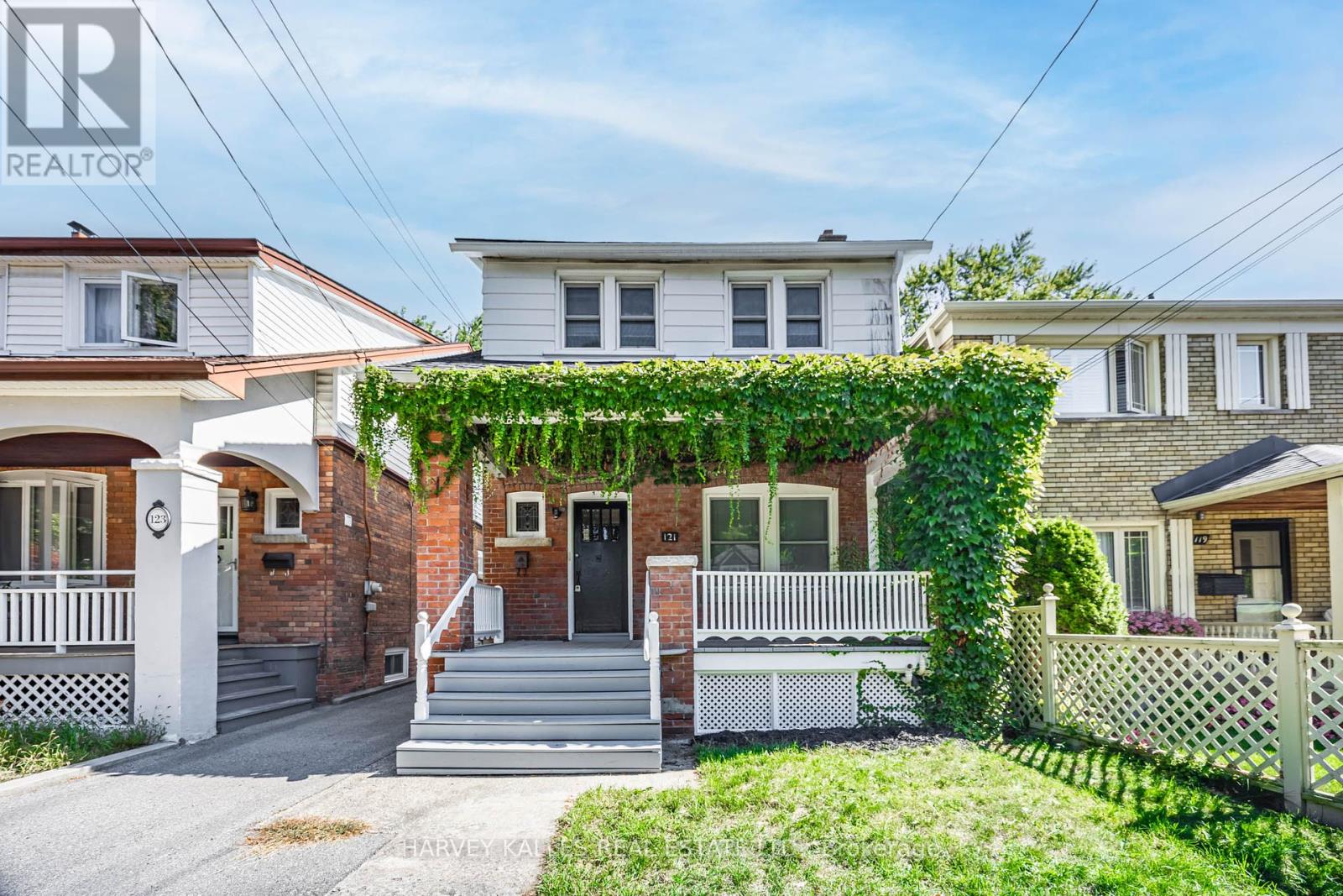 121 Blantyre Ave, Toronto, ON M1N 2R6
