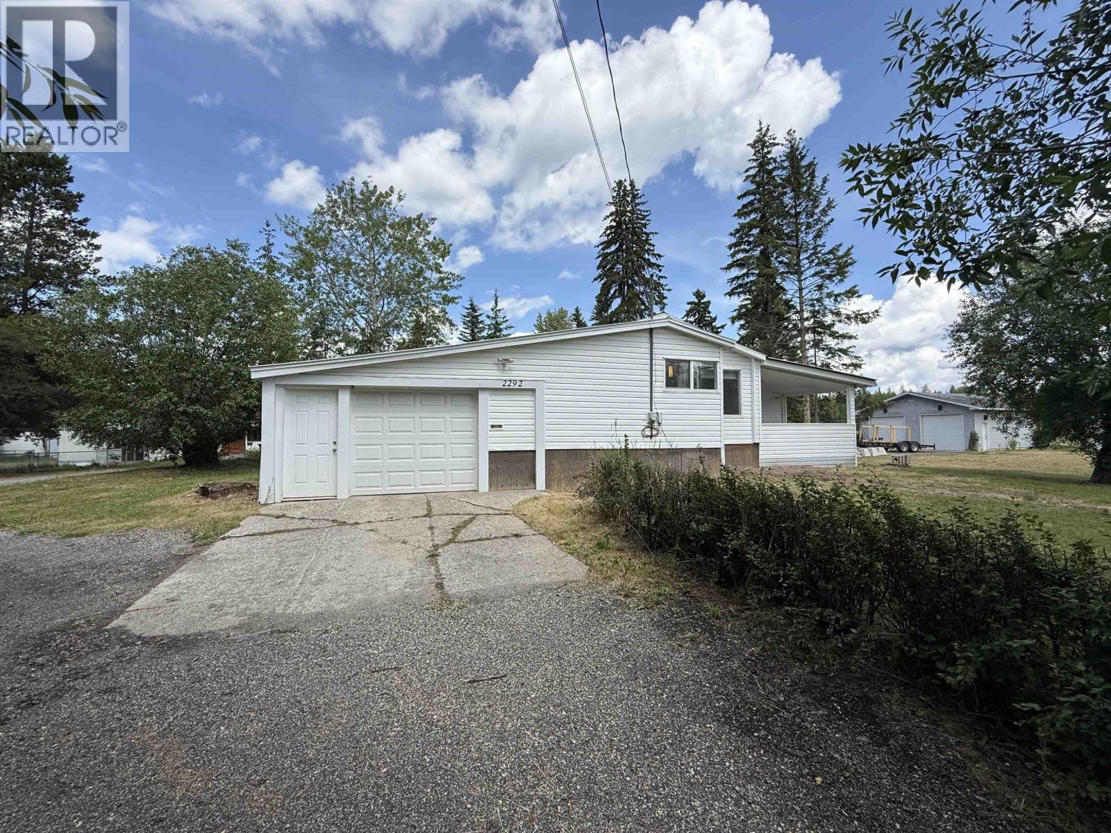 2292 Gassoff Rd, Quesnel, BC V2J 4E6