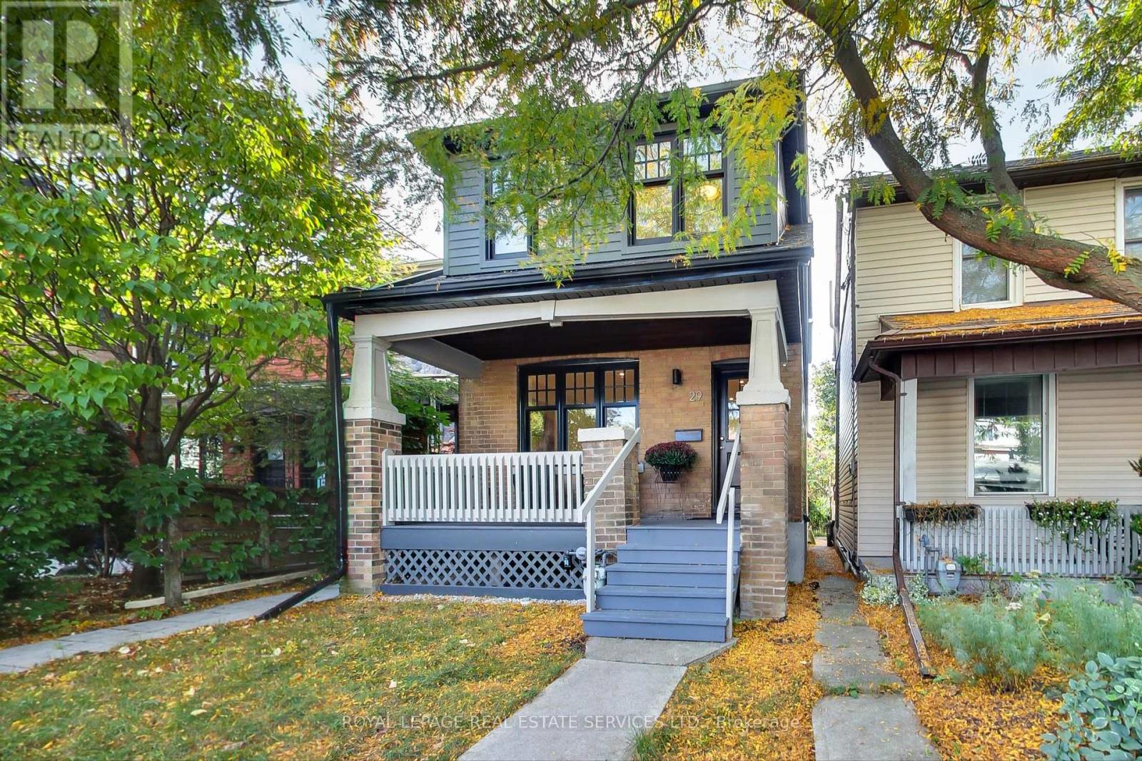 29 Hocken Ave, Toronto, ON M6G 2K1
