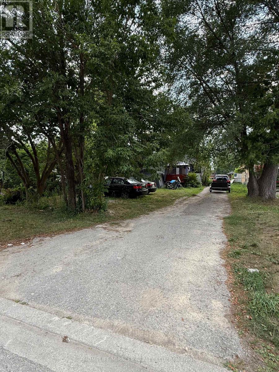 1478 Rosebank Rd, Pickering, ON L1V 1P4
